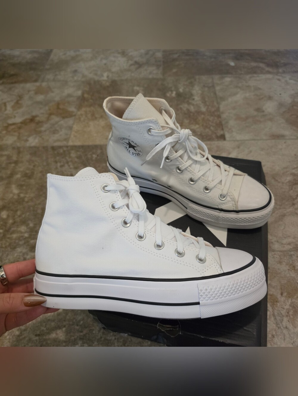 Converse Chuck Taylor All Star Platform High Top - Mild Display Discoloration